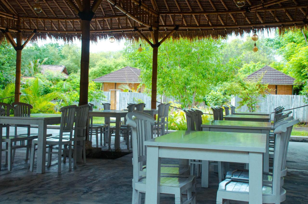 Villa Samalas Resort And Restaurant Gili Meno Bagian luar foto