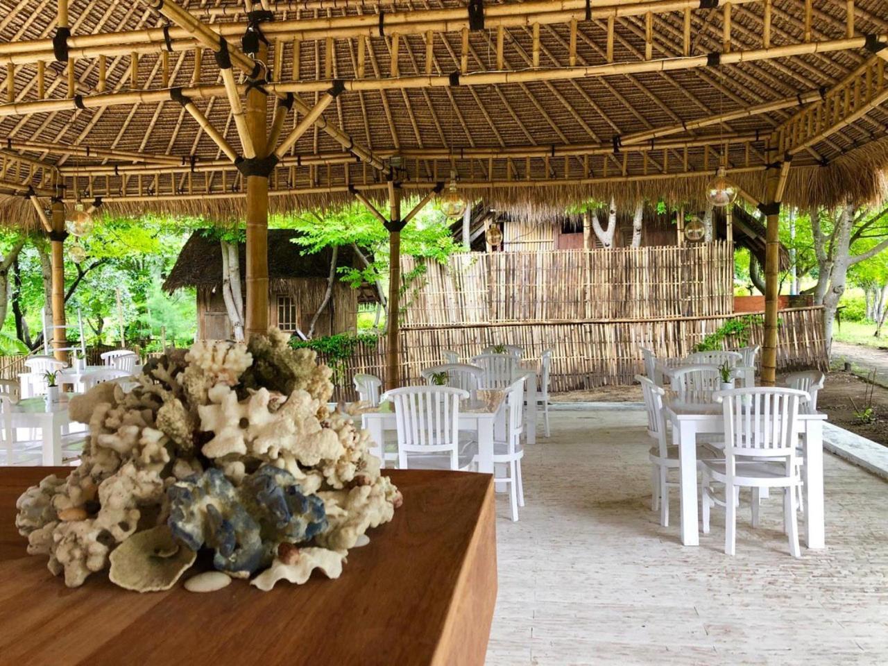 Villa Samalas Resort And Restaurant Gili Meno Bagian luar foto